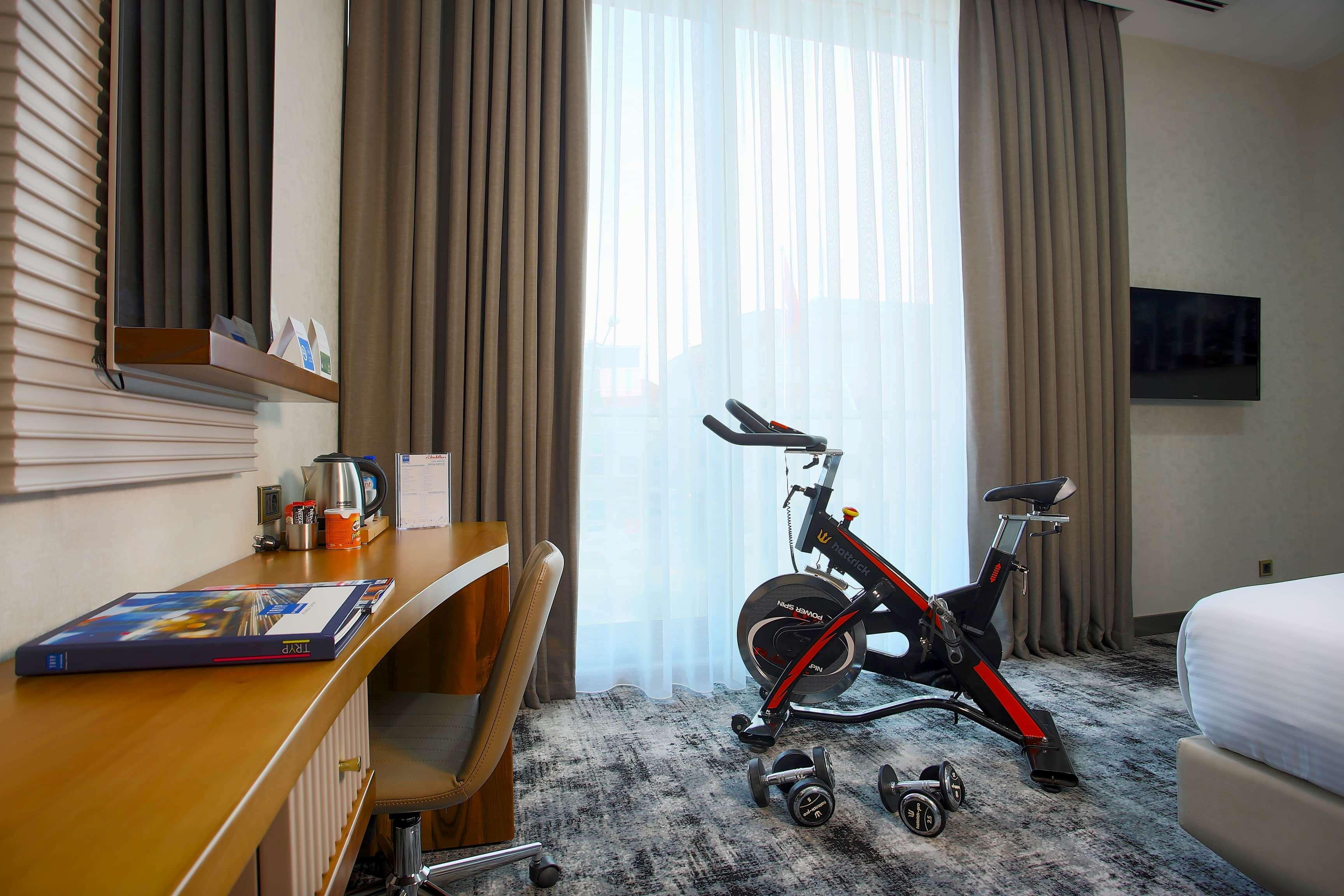 ทริป บาย วินด์แฮม อิสตันบูล ทอปกาปิ Hotel ภายนอก รูปภาพ