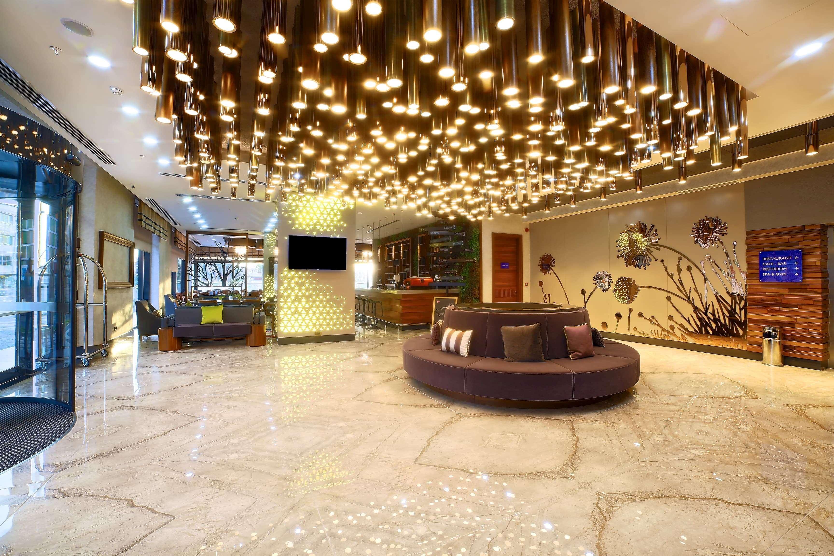 ทริป บาย วินด์แฮม อิสตันบูล ทอปกาปิ Hotel ภายนอก รูปภาพ