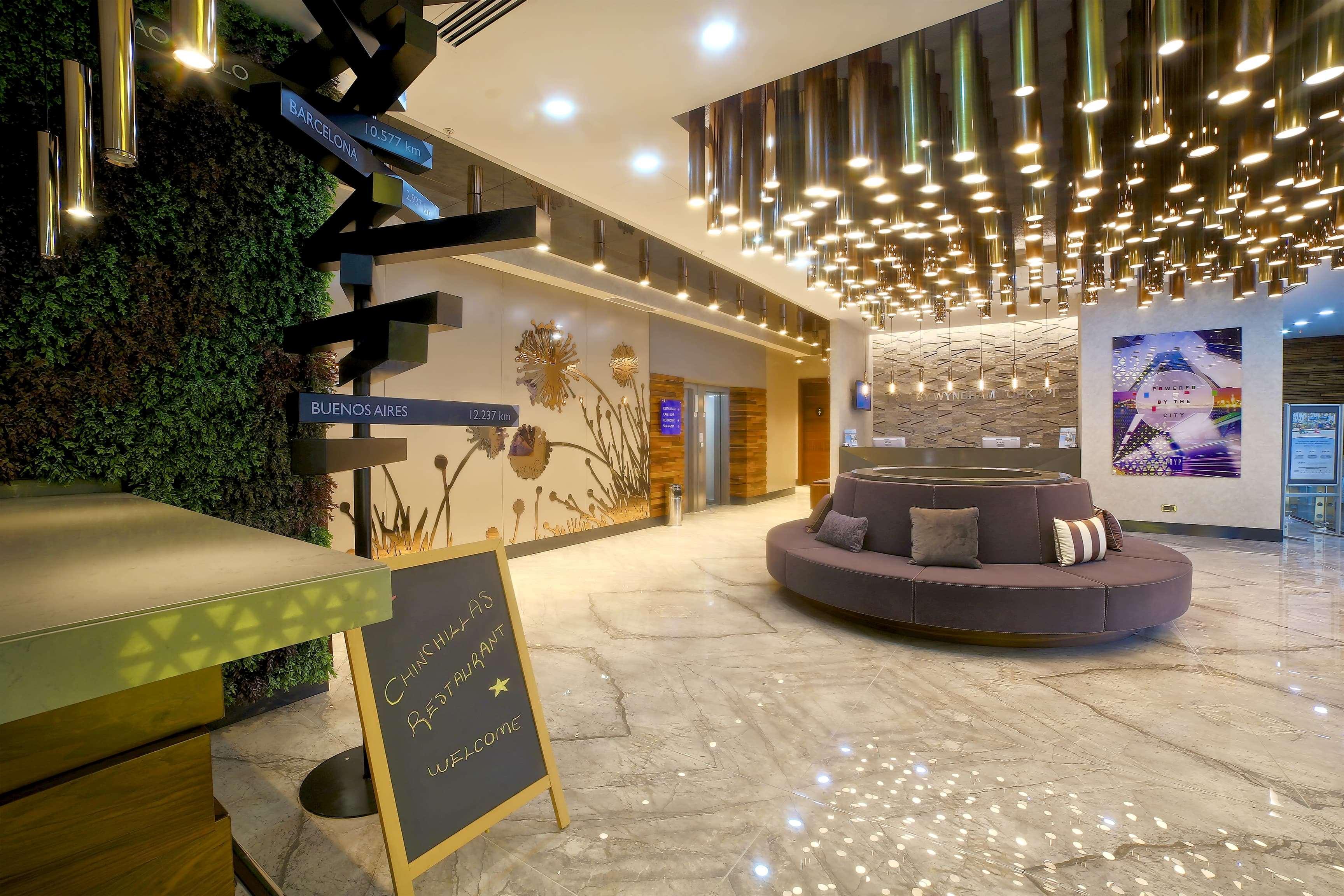 ทริป บาย วินด์แฮม อิสตันบูล ทอปกาปิ Hotel ภายนอก รูปภาพ