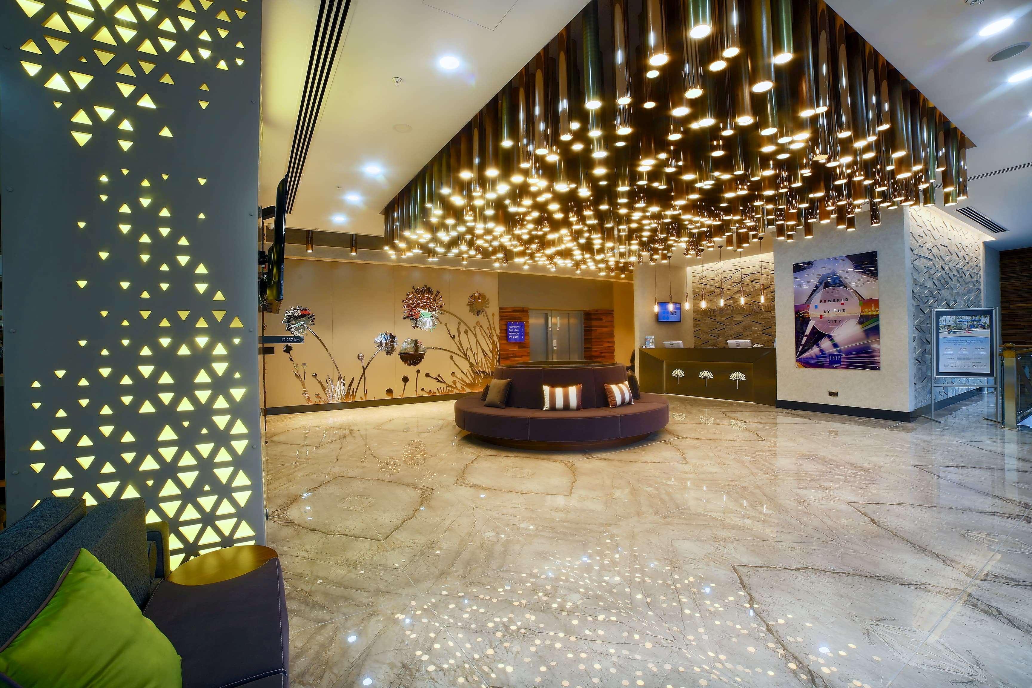 ทริป บาย วินด์แฮม อิสตันบูล ทอปกาปิ Hotel ภายนอก รูปภาพ